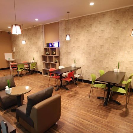 Maktal Hotel Mataram Ngoại thất bức ảnh
