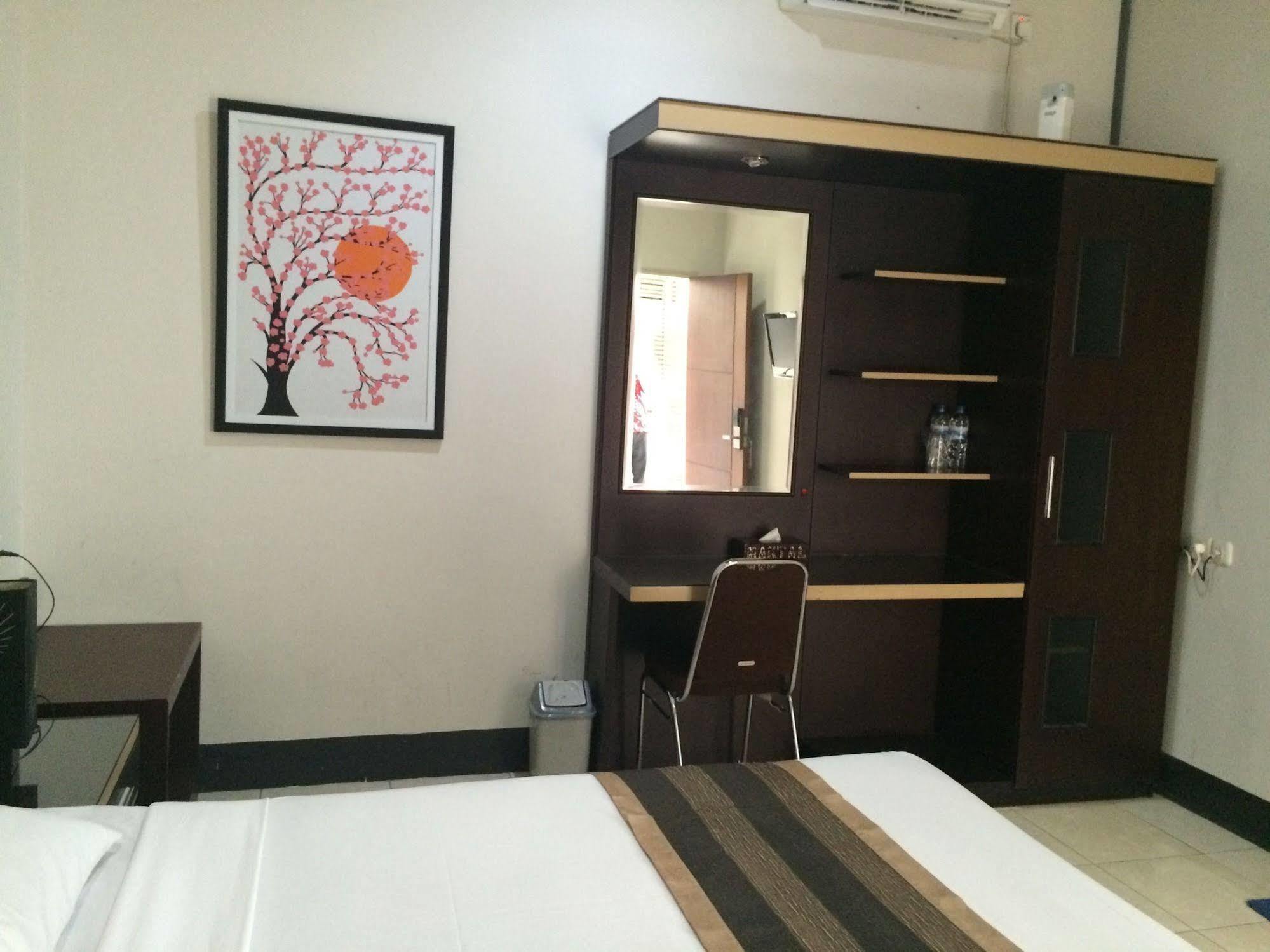 Maktal Hotel Mataram Ngoại thất bức ảnh